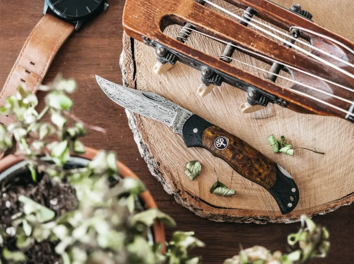 Junior Scout Lightweight Curly Birch Brown Damascus